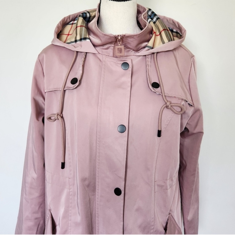 Two rain jackets. Women's Mauve Utility Jacket with Hood. - Picture 13 of 16